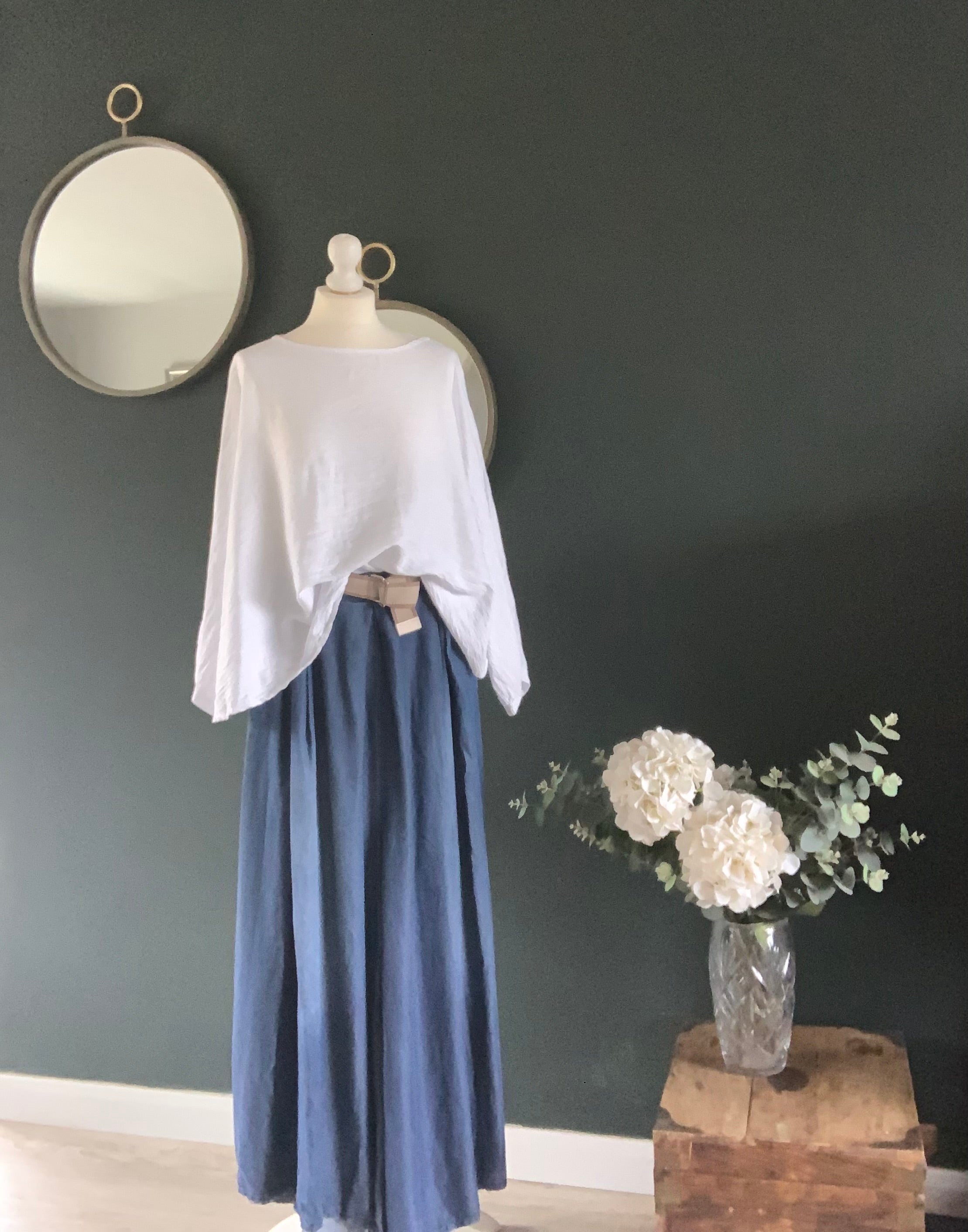 White batwing top