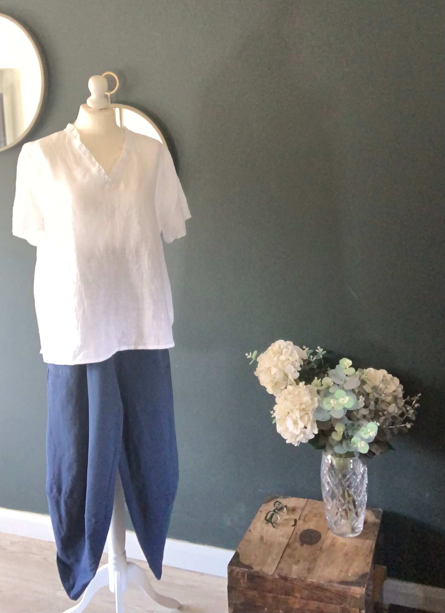 Linen tee shirt - white