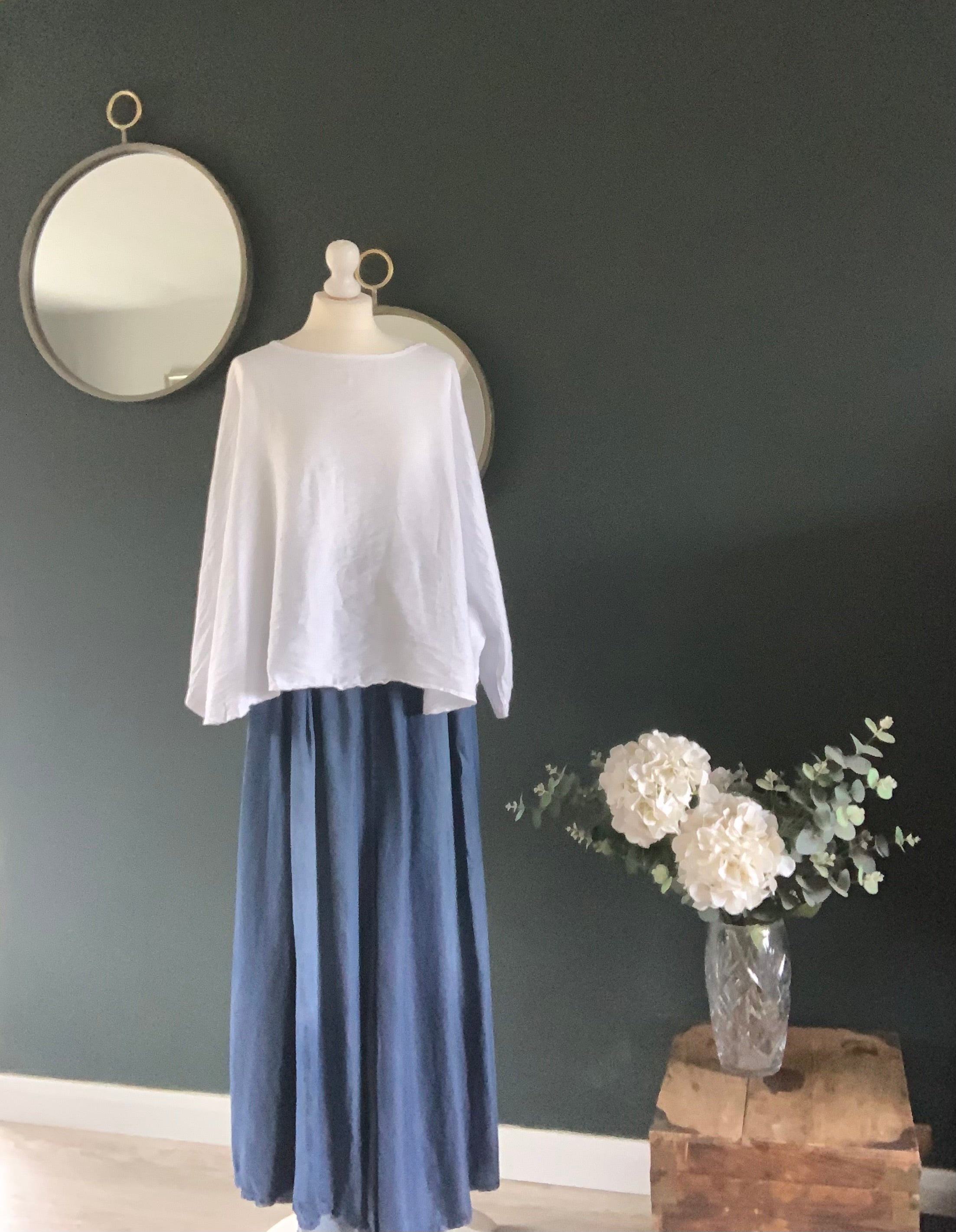 White batwing top