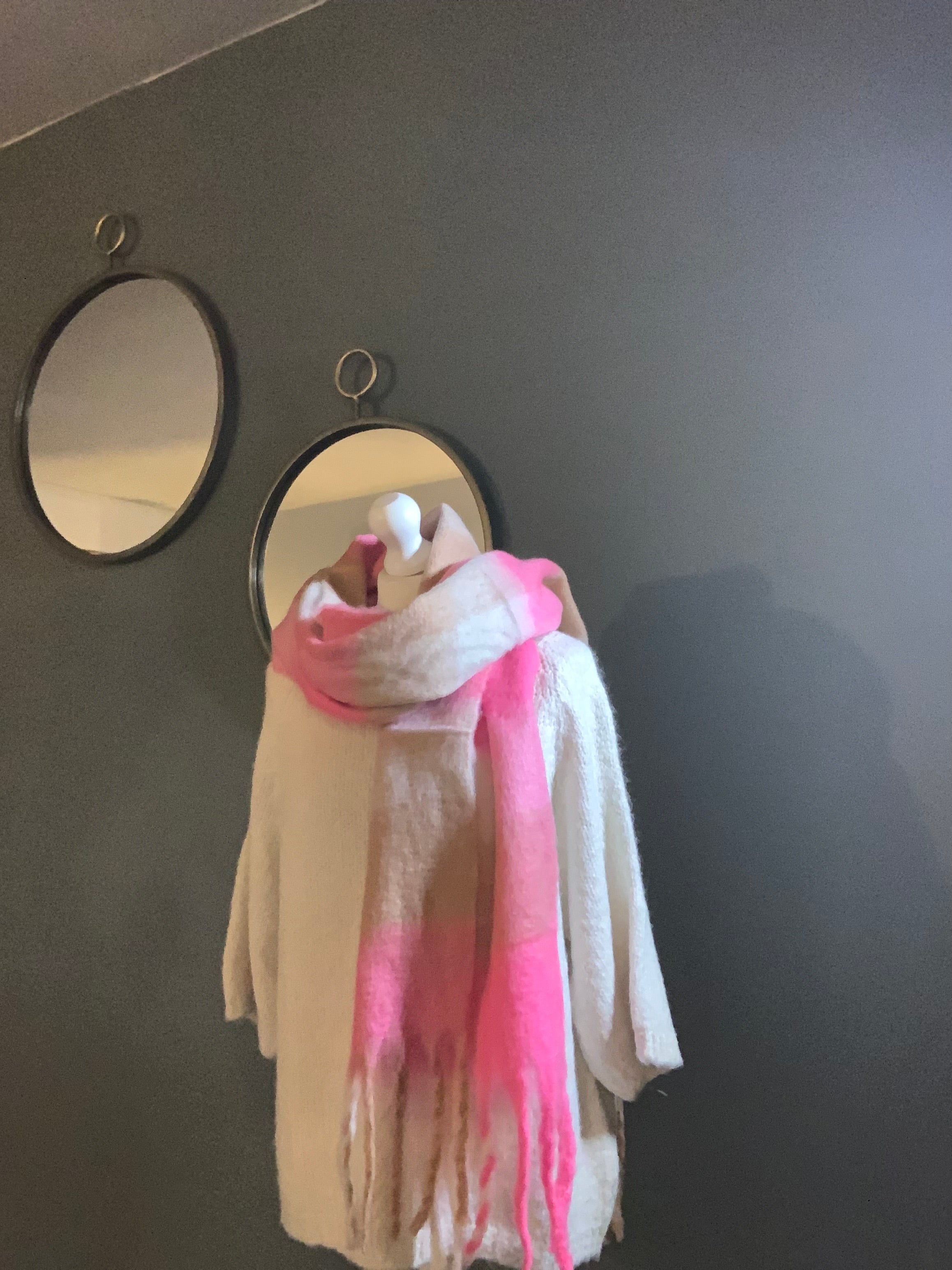 Scarf - shades of pink
