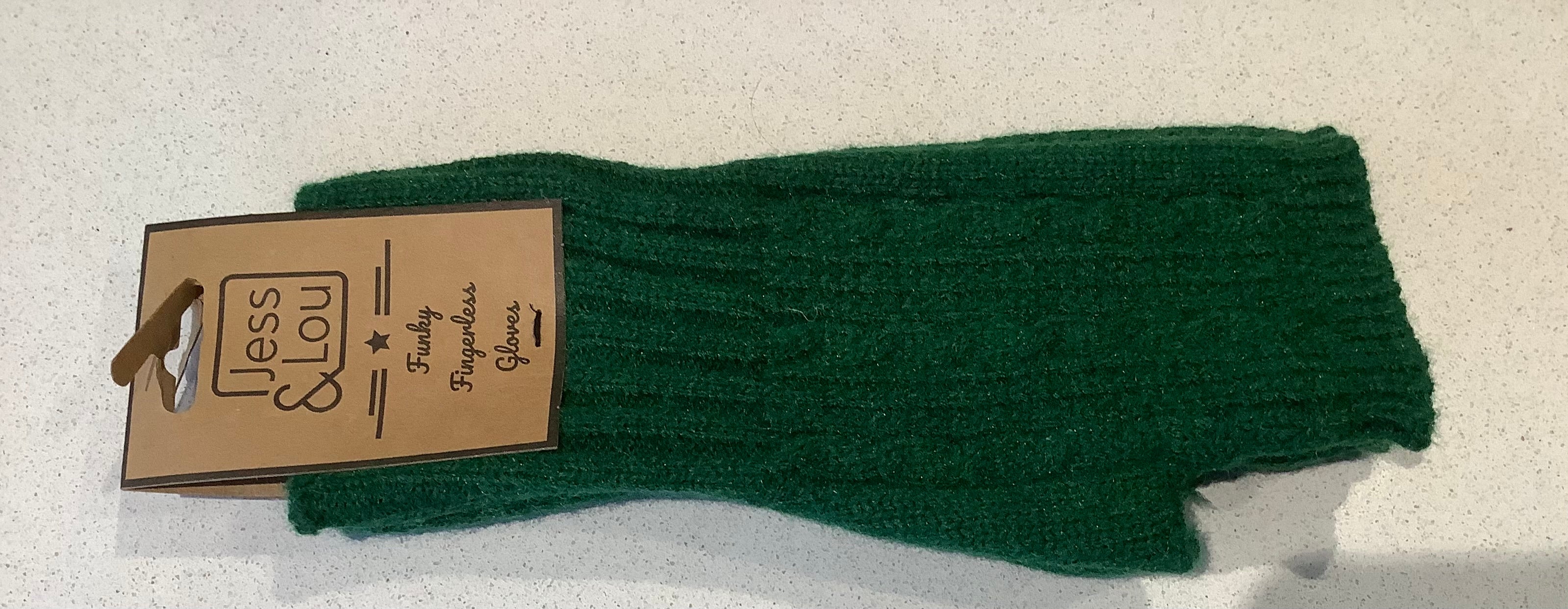 Fingerless cable knit gloves - green