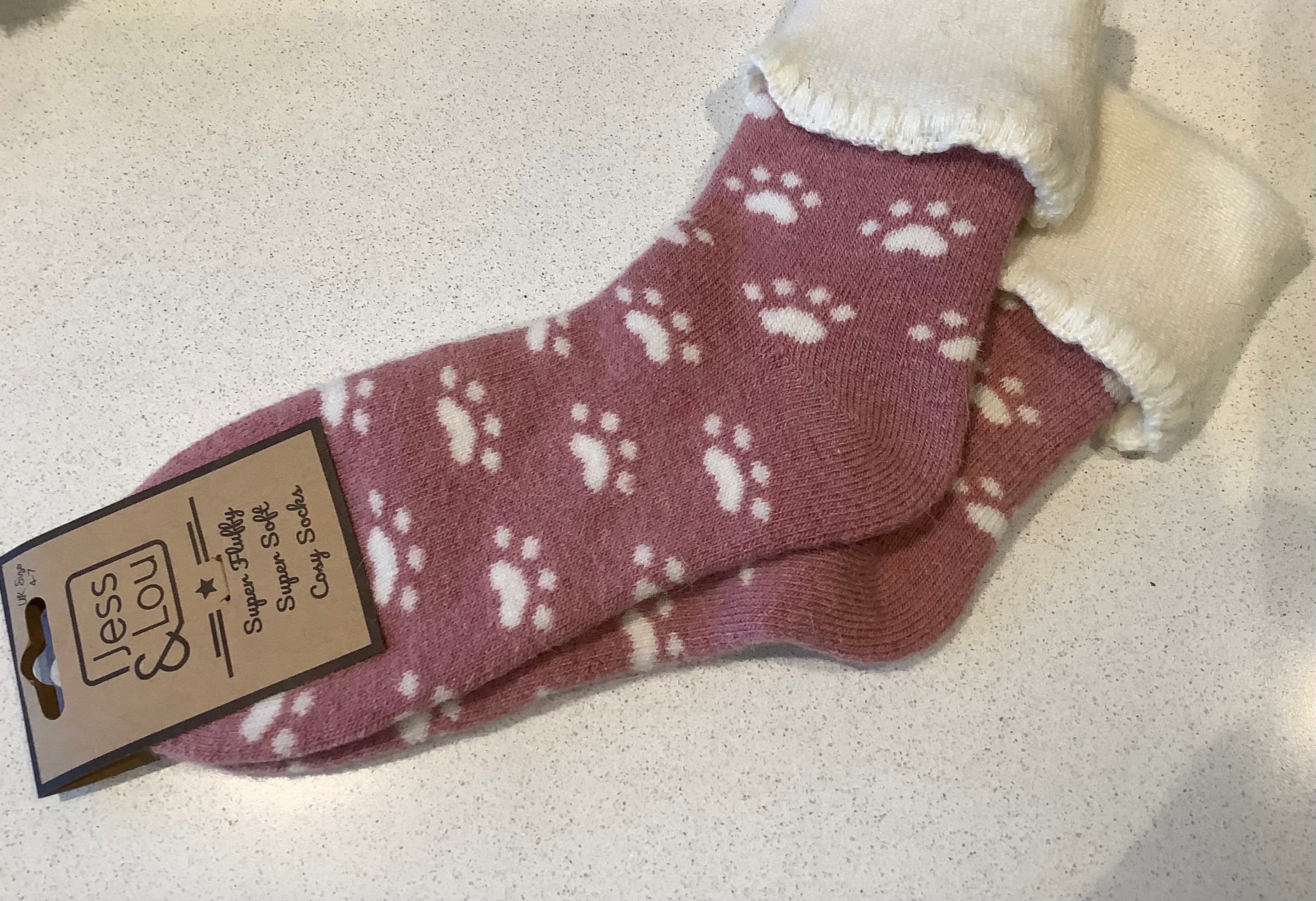 Cosy socks - paw prints