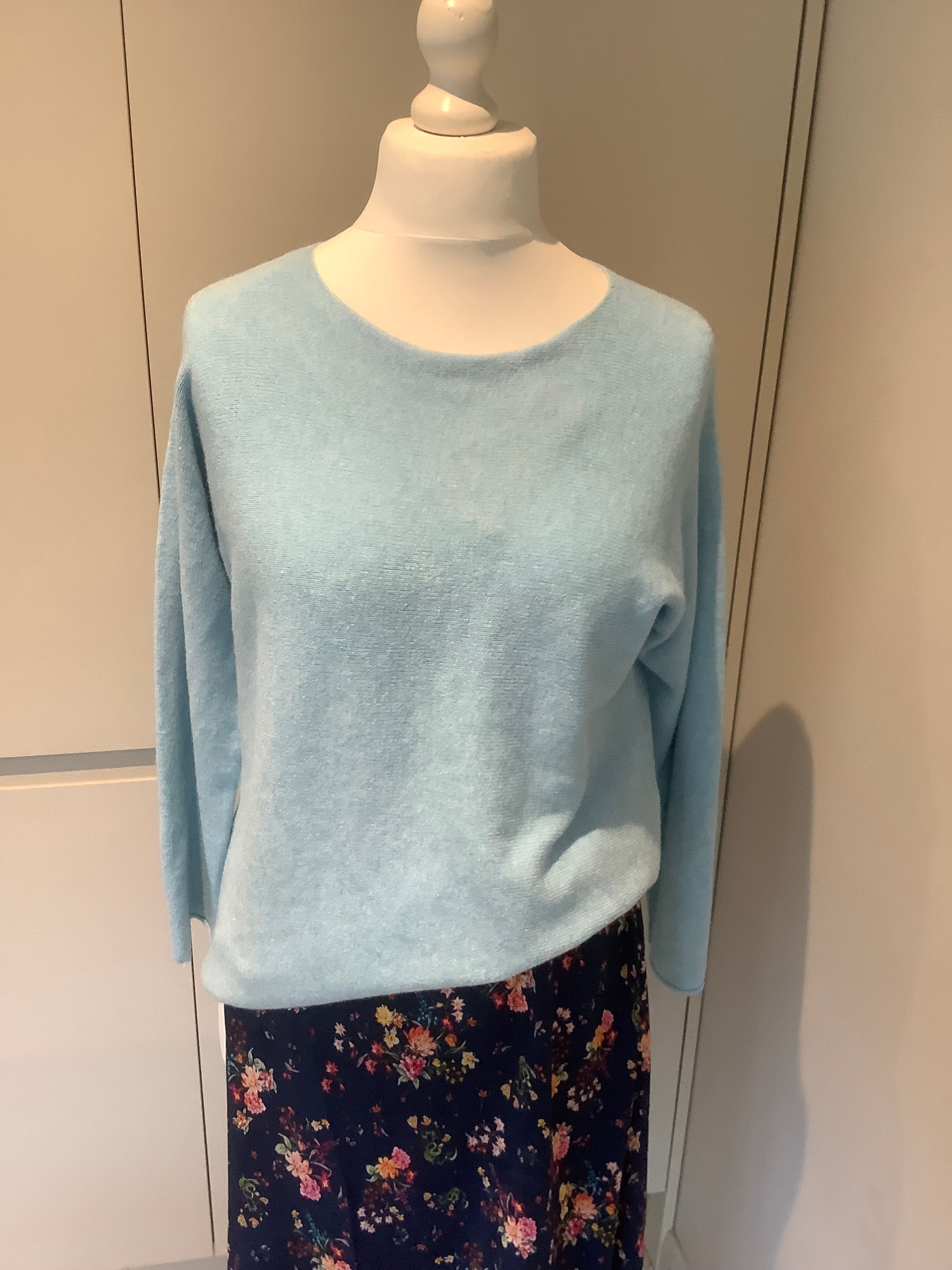 Classic sweater pale blue