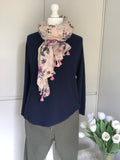 Vintage style scarf