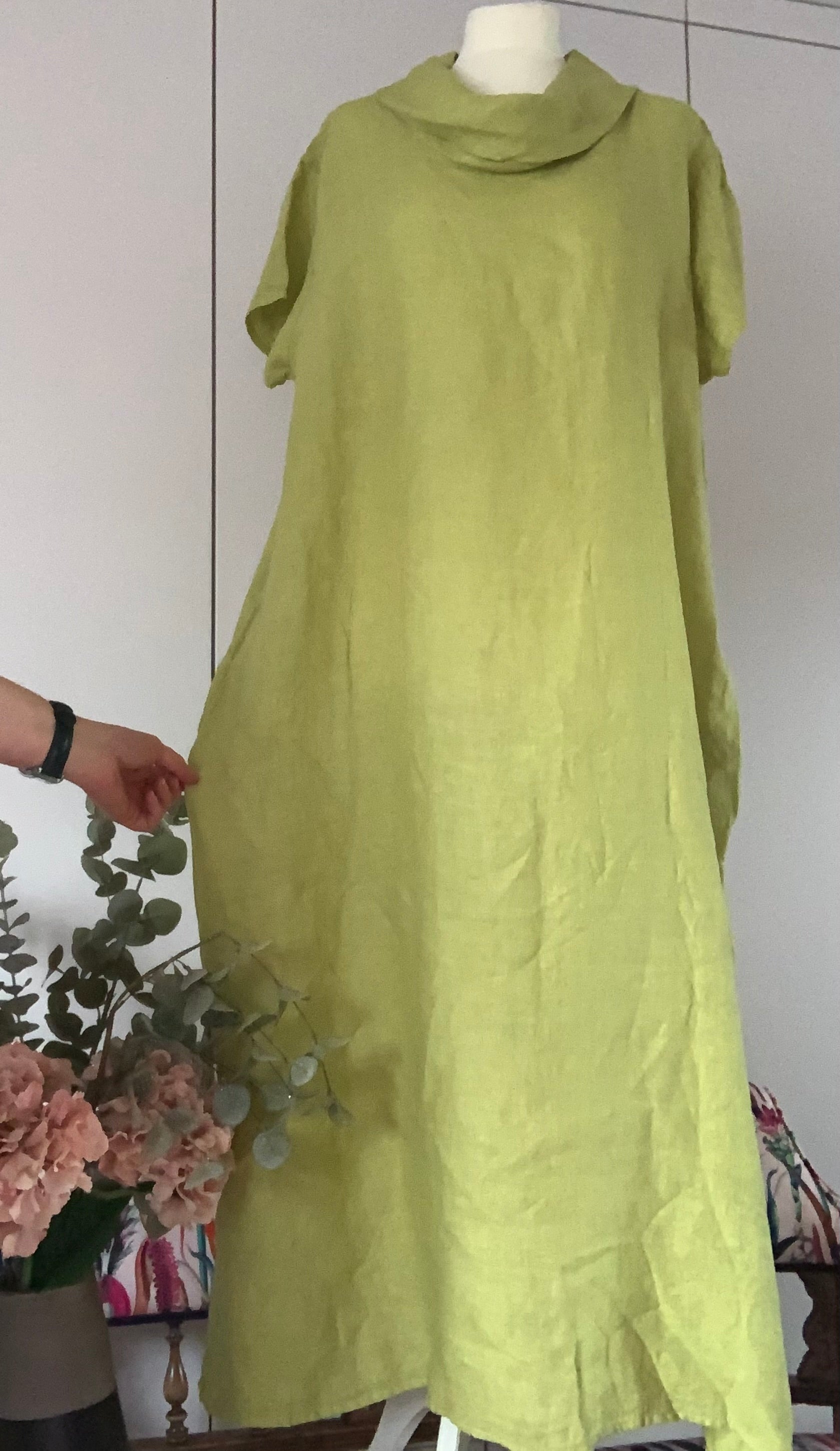 Linen dress in lime green